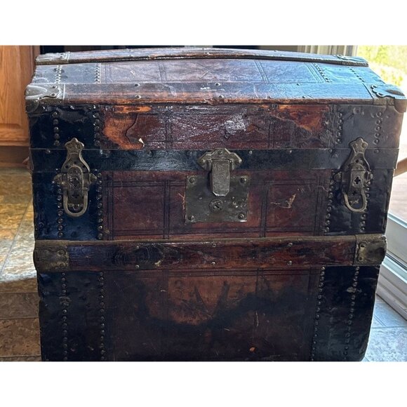 Antique 1899 Wescott Express Co. Domed Steamer Trunk Graphics & Inside Divided - Picture 1 of 10
